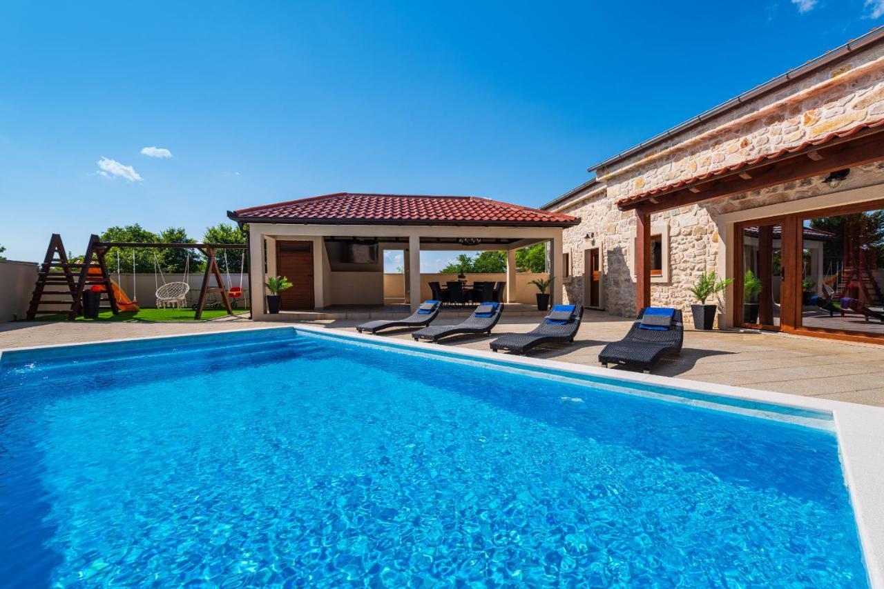 Stone Villa Miandri Sukosan Exterior photo