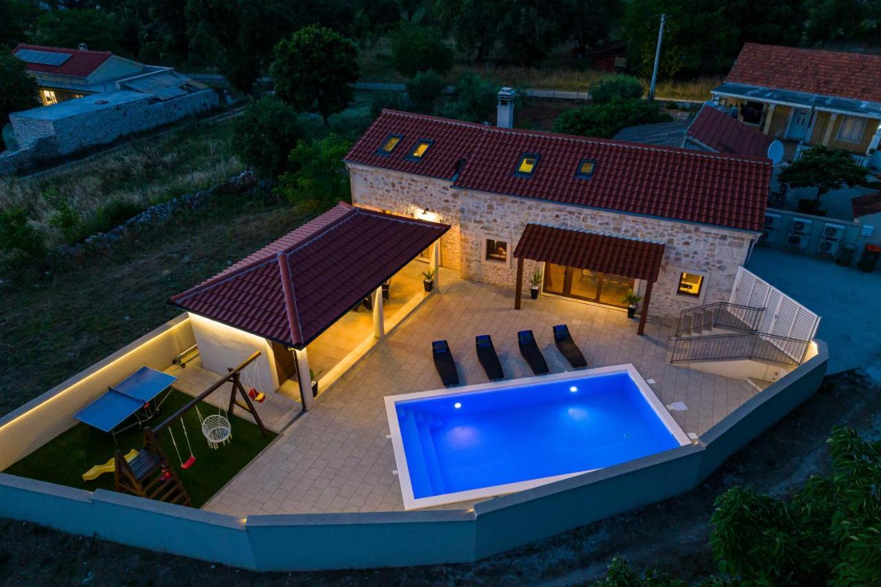 Stone Villa Miandri Sukosan Exterior photo